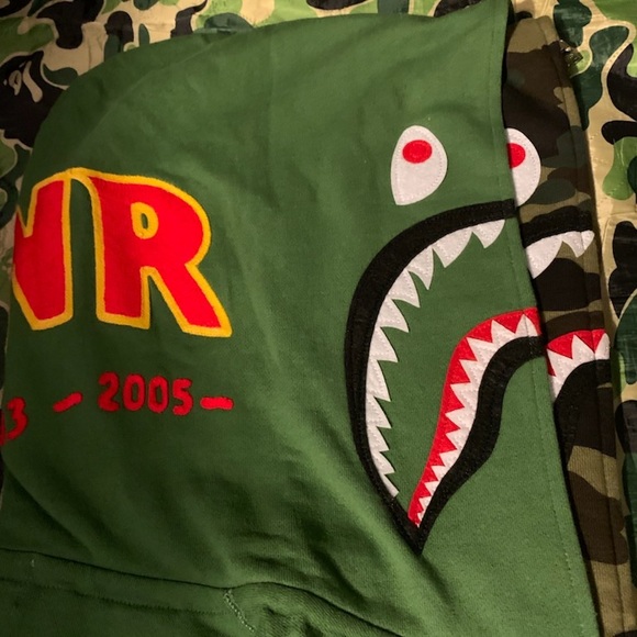 Bape A Bathing Ape Green Double Hood Shark Hoodie - Picture 8 of 8